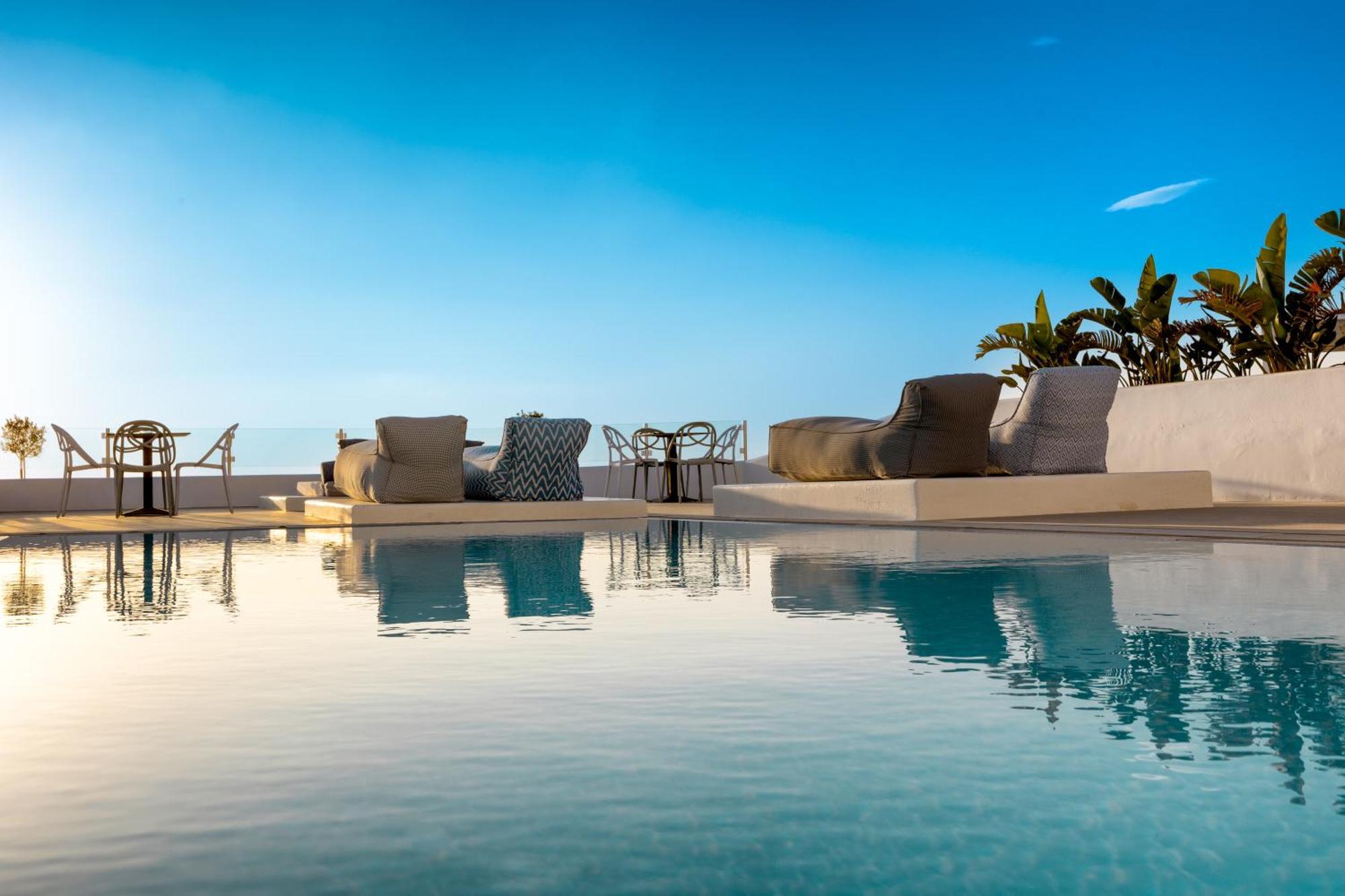Amity Suites - Adults Only Fira  Eksteriør billede